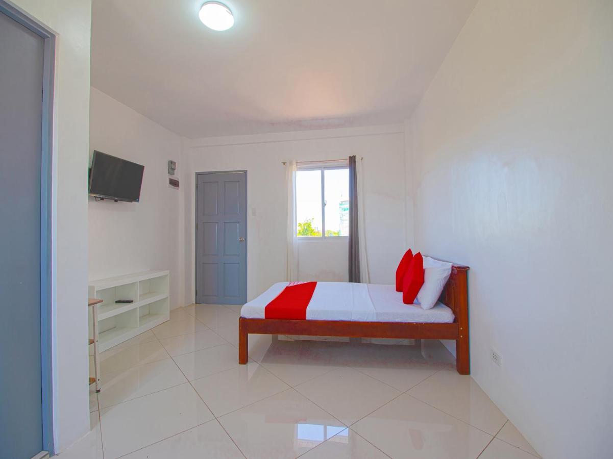 Oyo 778 Fat J Apartelle Hotel Cebu Ngoại thất bức ảnh