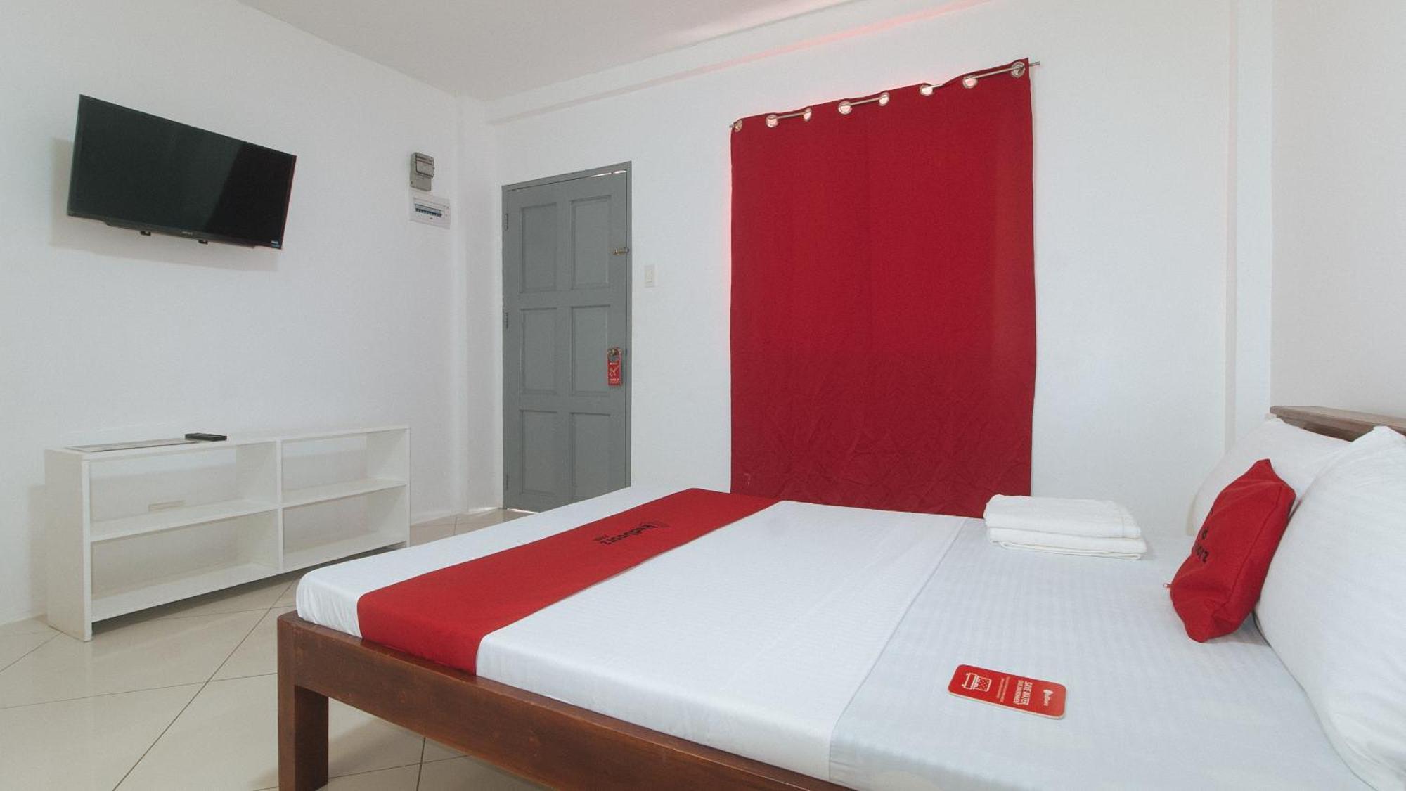 Reddoorz At Fat J Apartelle Mactan Cebu Ngoại thất bức ảnh