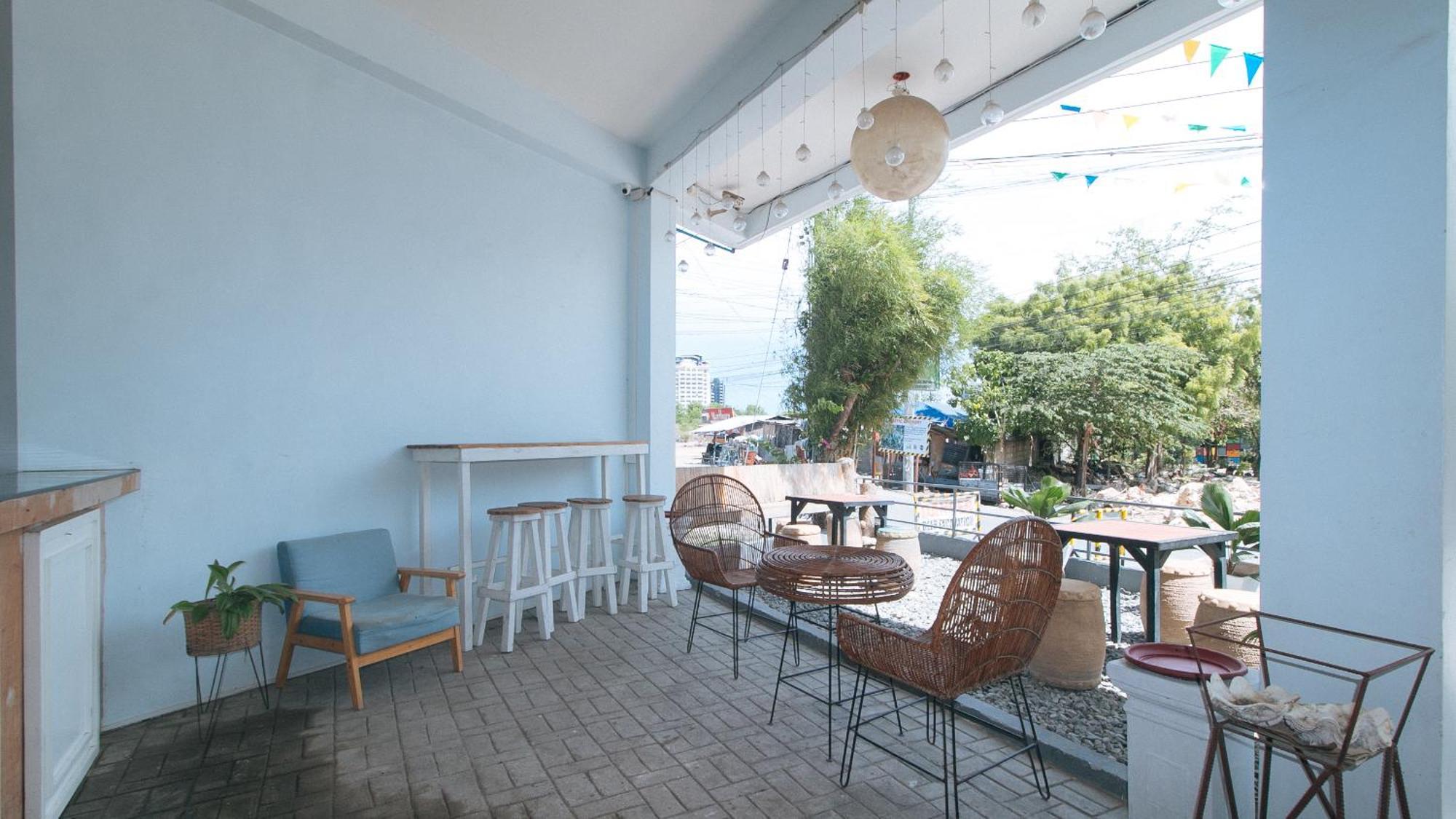 Reddoorz At Fat J Apartelle Mactan Cebu Ngoại thất bức ảnh