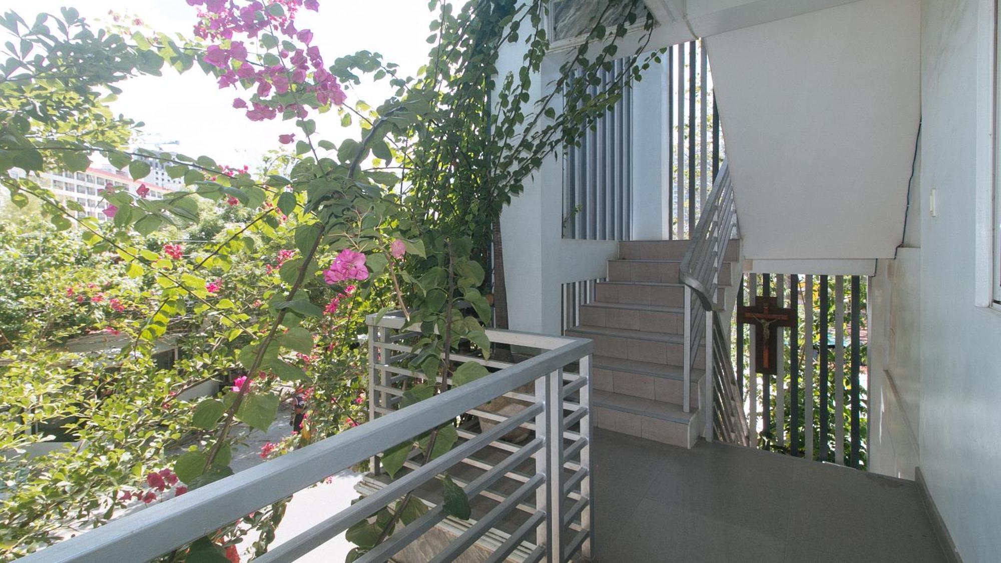 Reddoorz At Fat J Apartelle Mactan Cebu Ngoại thất bức ảnh