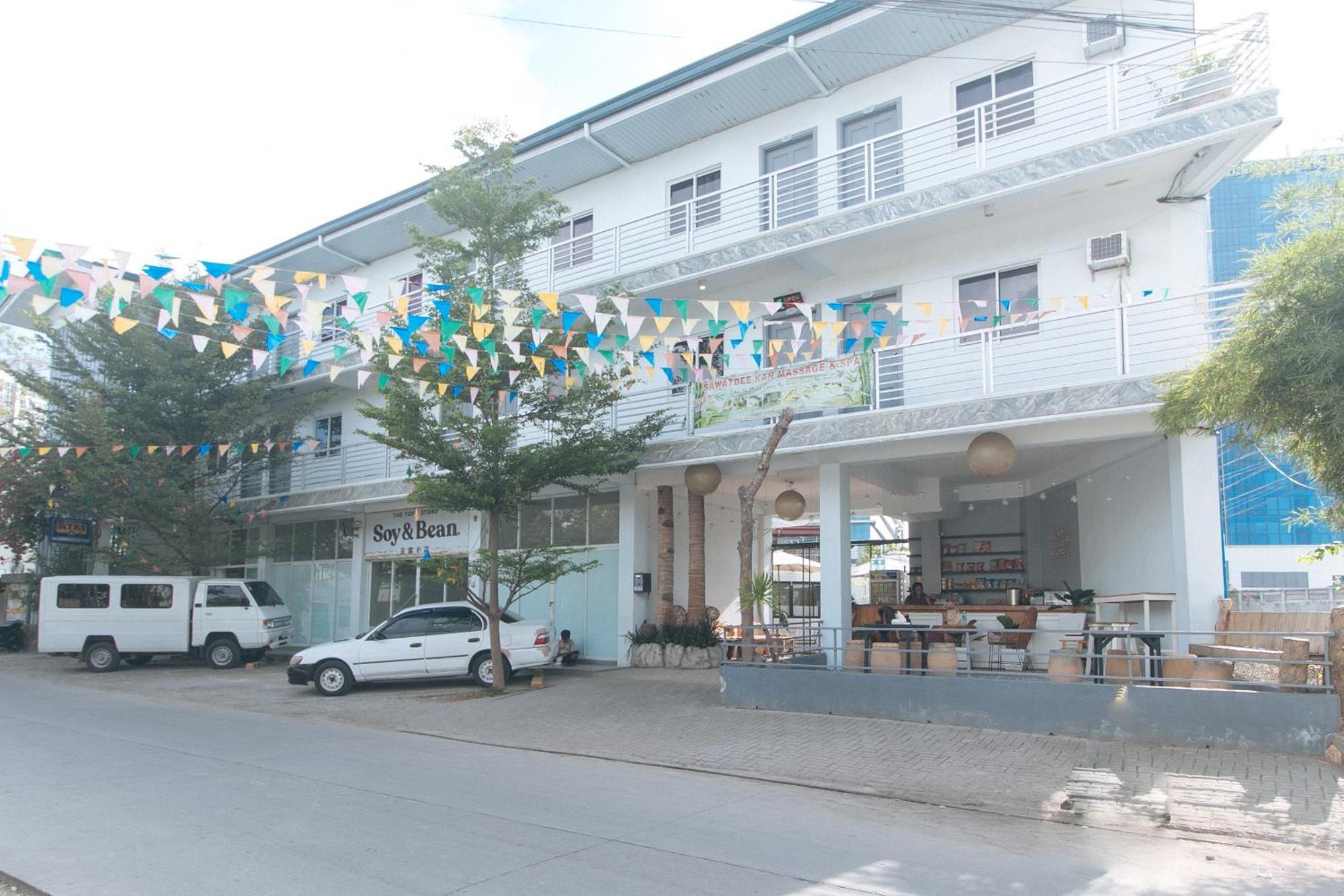 Reddoorz At Fat J Apartelle Mactan Cebu Ngoại thất bức ảnh
